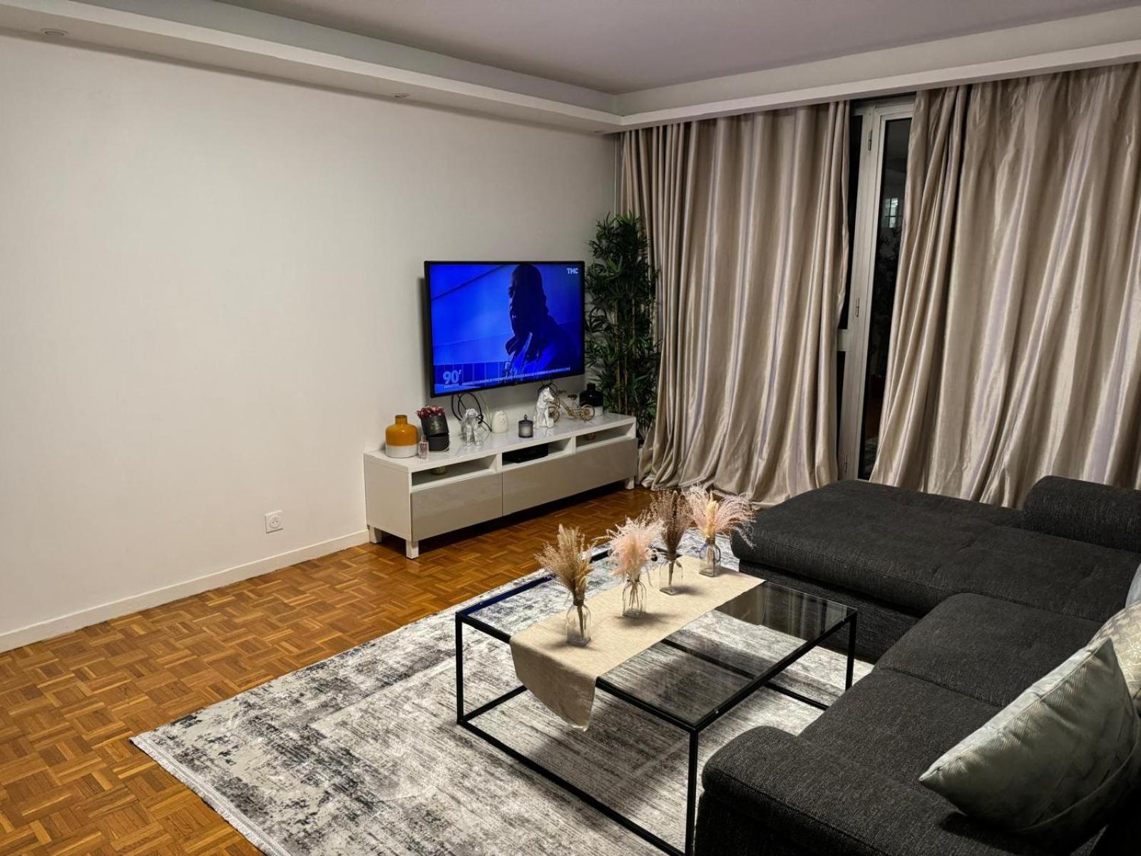 Appartement - La Defense พูโต ภายนอก รูปภาพ